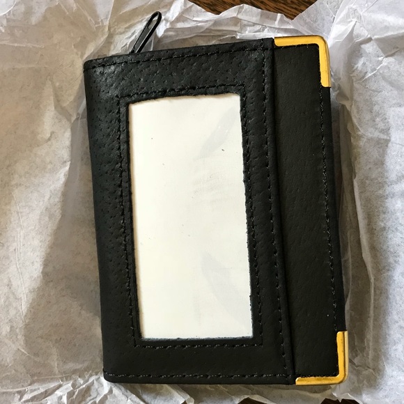 Zip Up Credit Card Case - Picture 2 of 6